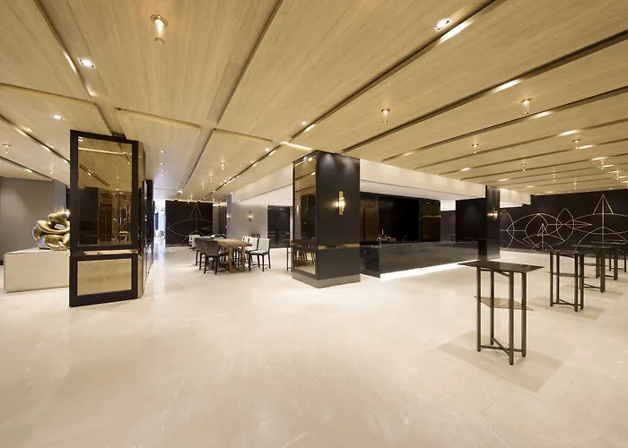 Hotel Hyatt Regency Sukhumvit 5*