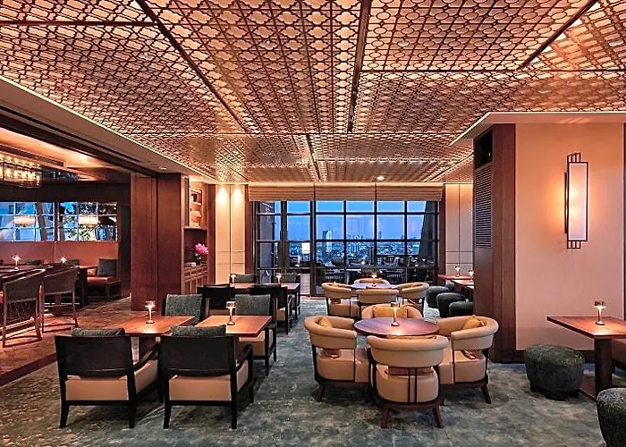 Hotel Hyatt Regency Sukhumvit 5*