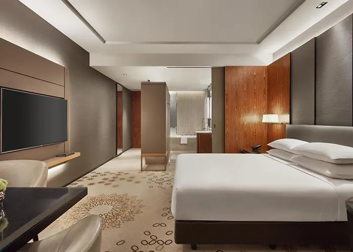 Hyatt Regency Sukhumvit Hotel 5*